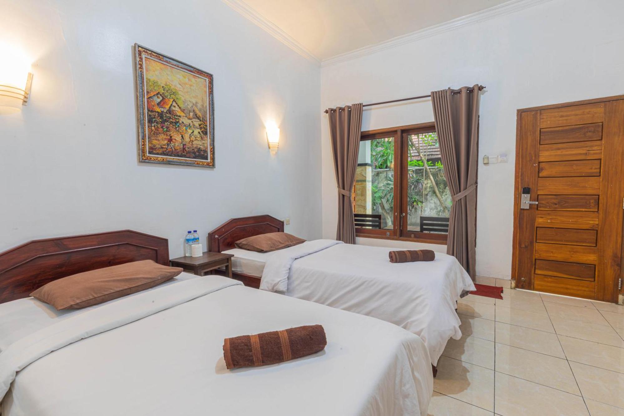 Transit Inn Senggigi Mangsit Esterno foto